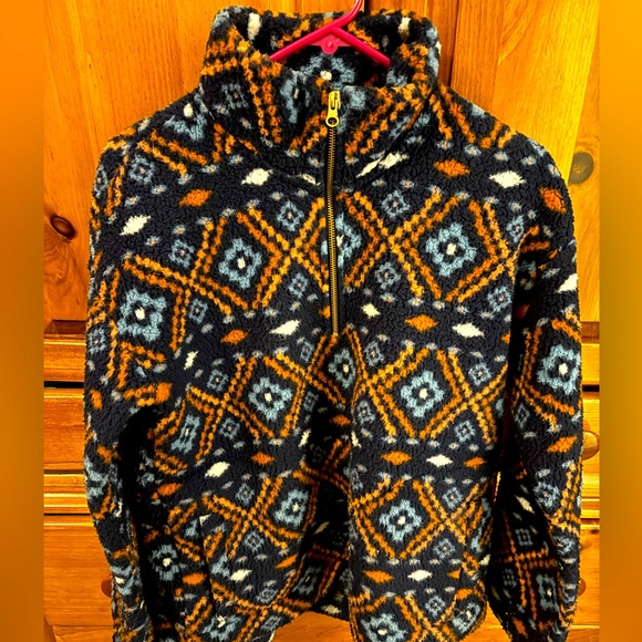 (4/$20) Patterned sweater from old navy - Picture 1 of 2